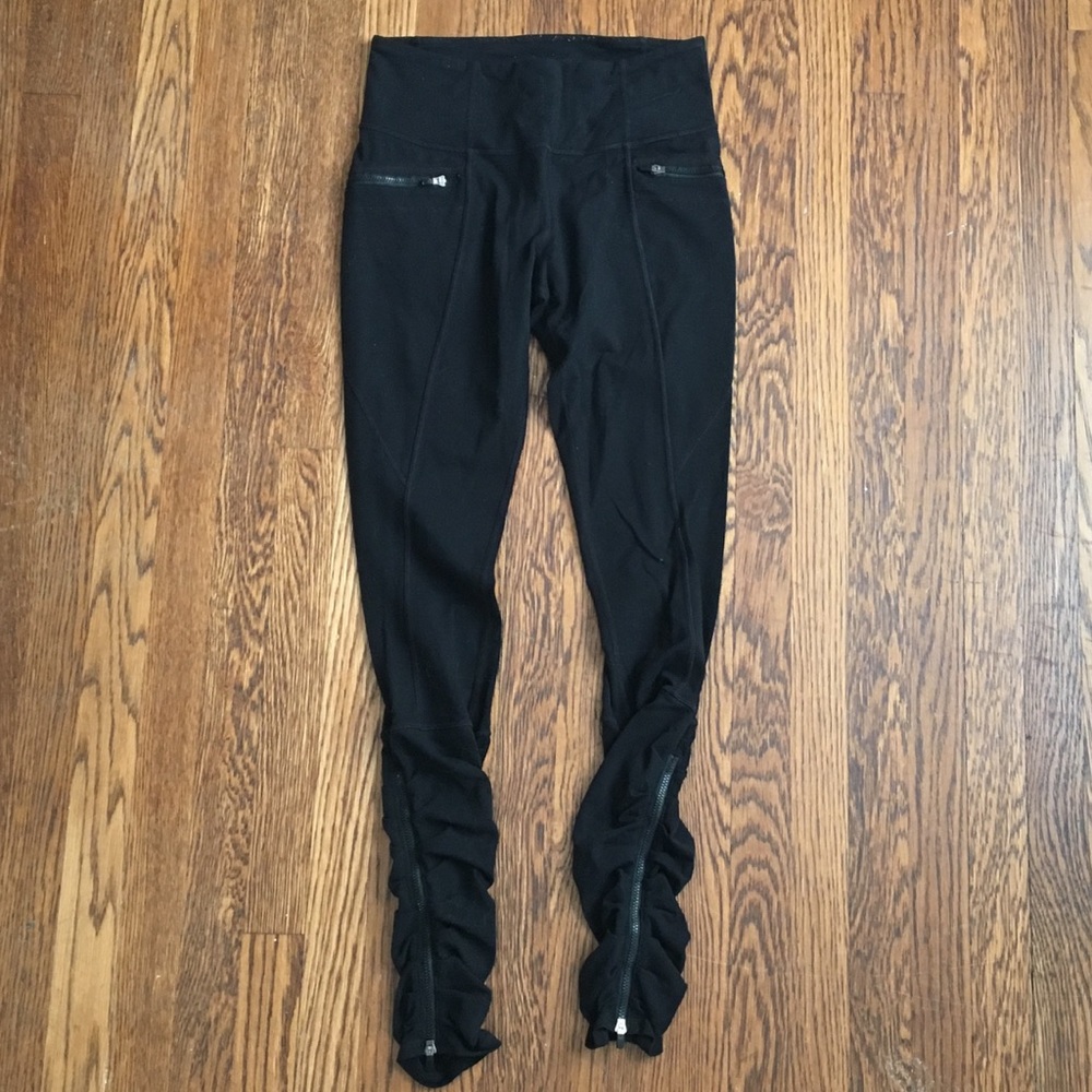 Lululemon ruched leggings black zipper pockets 4